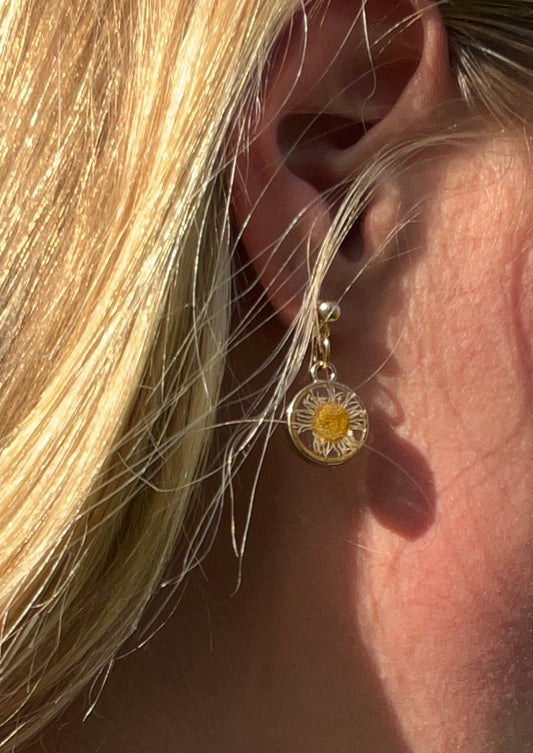 Mini Daisy Dangle Stud Earrings
