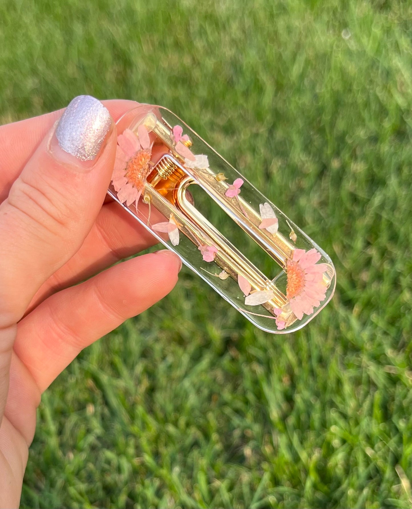 Pinkie Flower Hair Clip