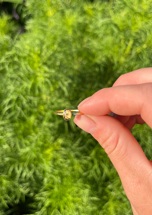 Bitsy Oval Flower Ring