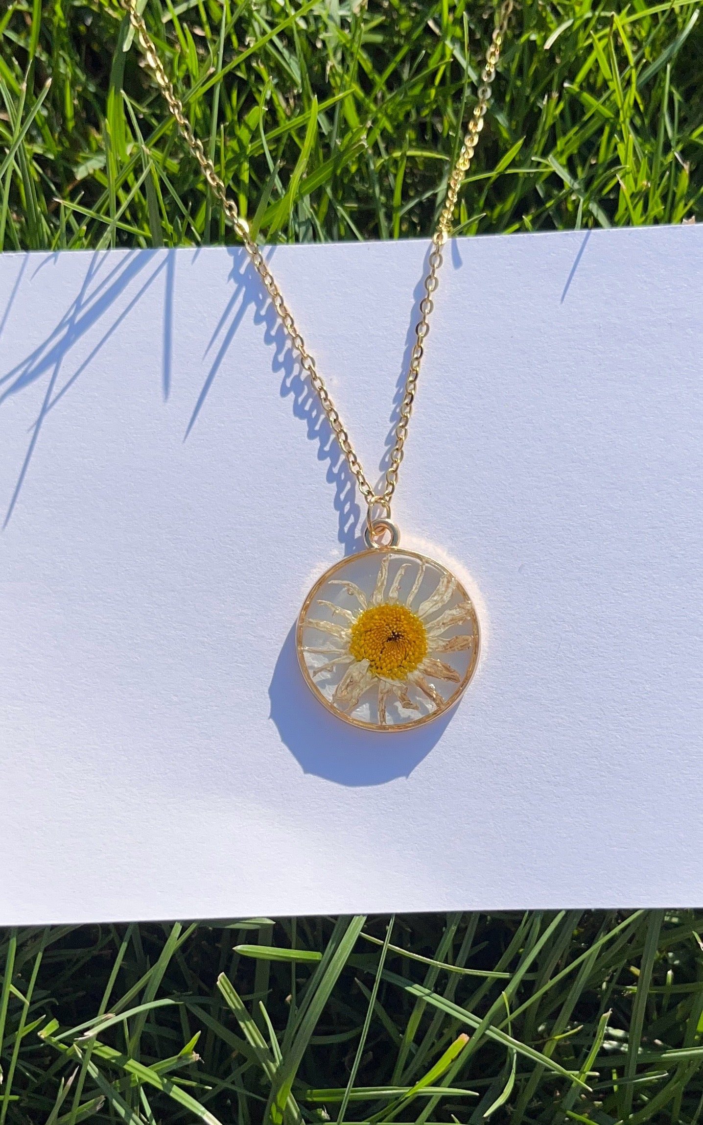 Groovy Daisy Necklace