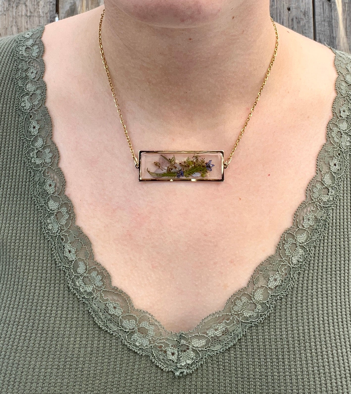 Rectangle Bouquet Necklace