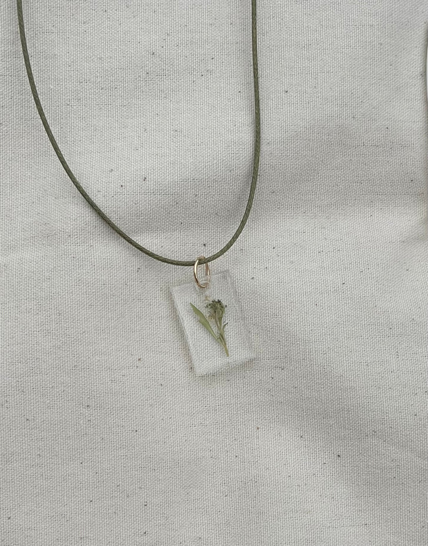 Simple Sprig Rectangle Necklace