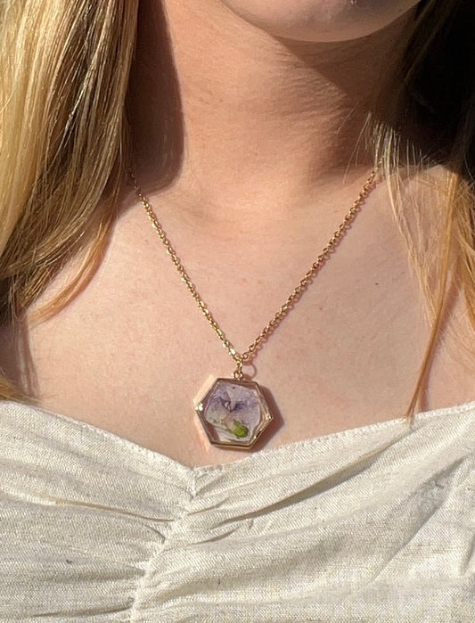 Sweet Pea Necklace